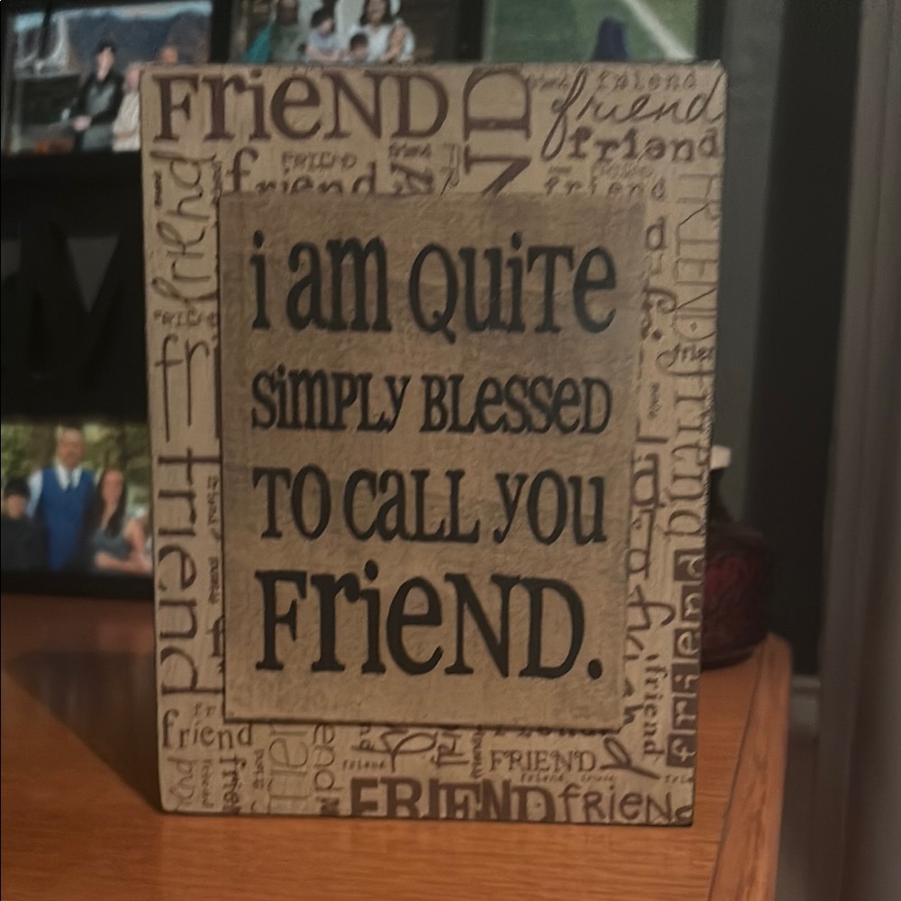 Friendship Quote Plaque - Brown and Black